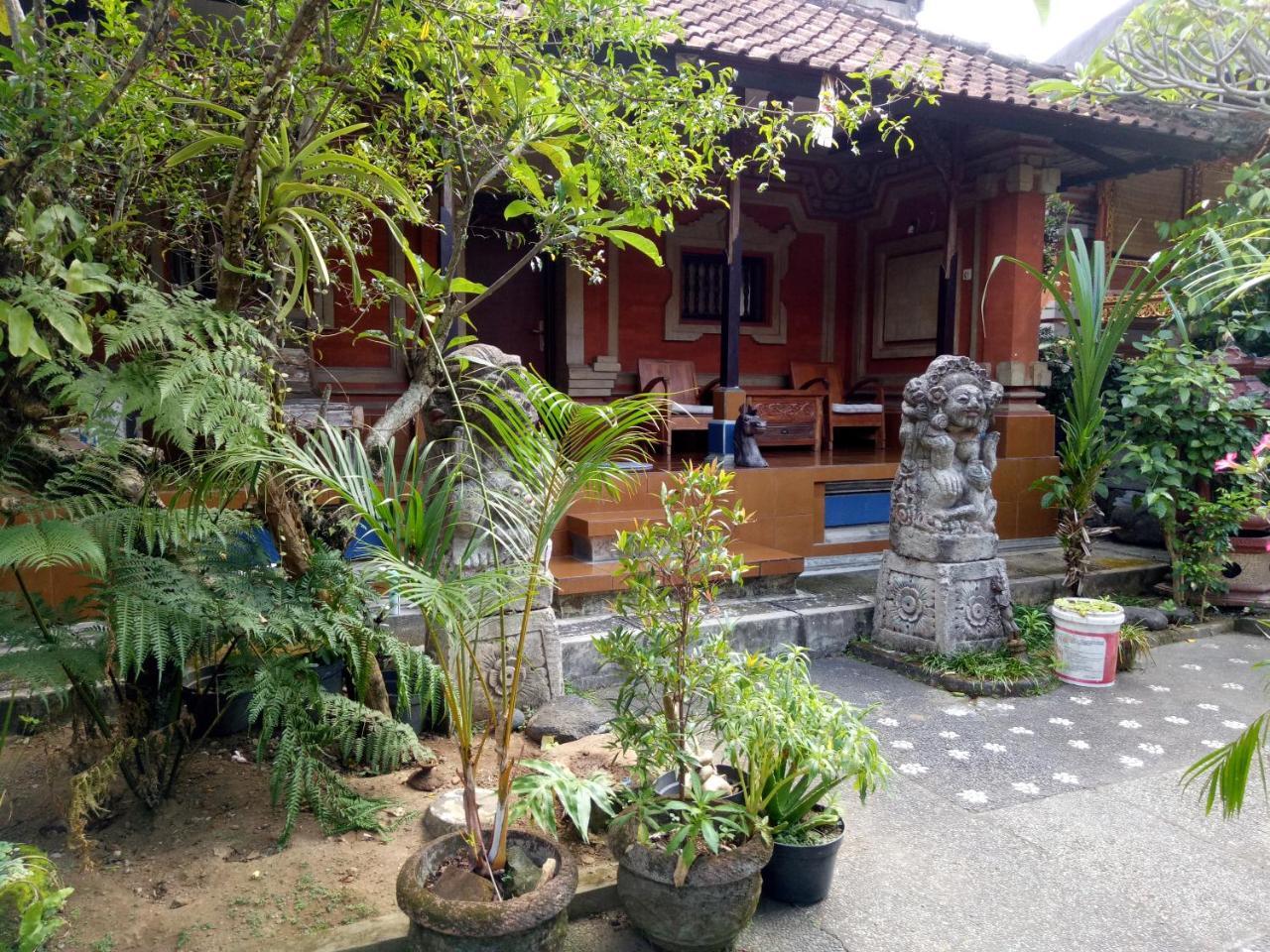 Suandi House Bed & Breakfast Ubud Exterior foto