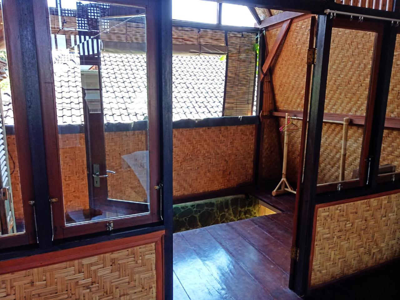 Suandi House Bed & Breakfast Ubud Exterior foto